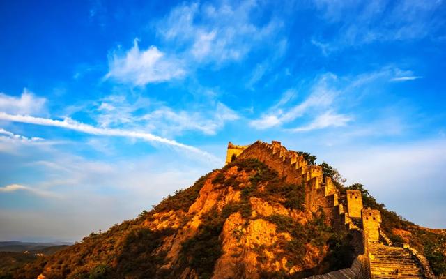 巨龙盘踞金山岭长城!