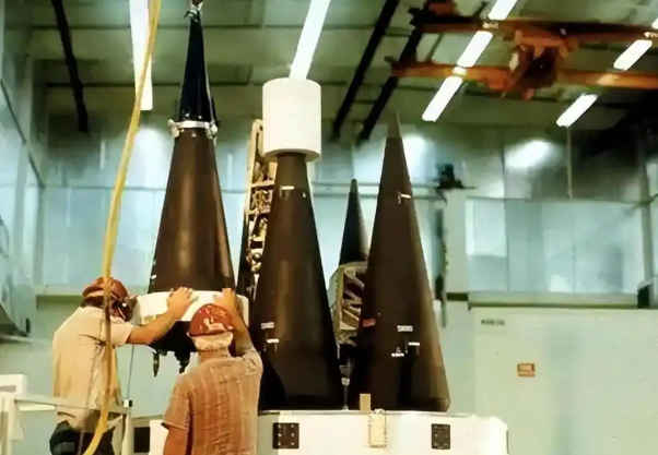 给中国送份大礼？特朗普一声令下，重启中断33年核试验