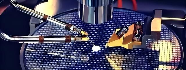 中国大力发展芯片，但全球90%光刻胶都是日本产，若卡脖子该咋办