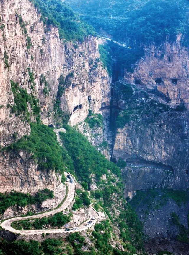 来山西 将太行一号旅游公路的秋色尽收眼底