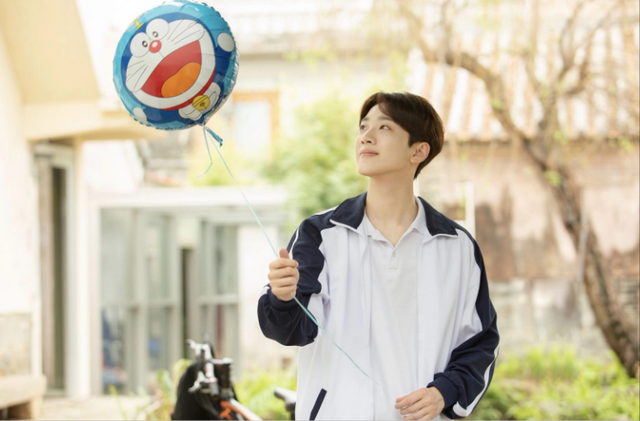 陪玩陪睡只是冰山一角，代孕	、陪客旅行、男星爆潜规则	，个个荒唐