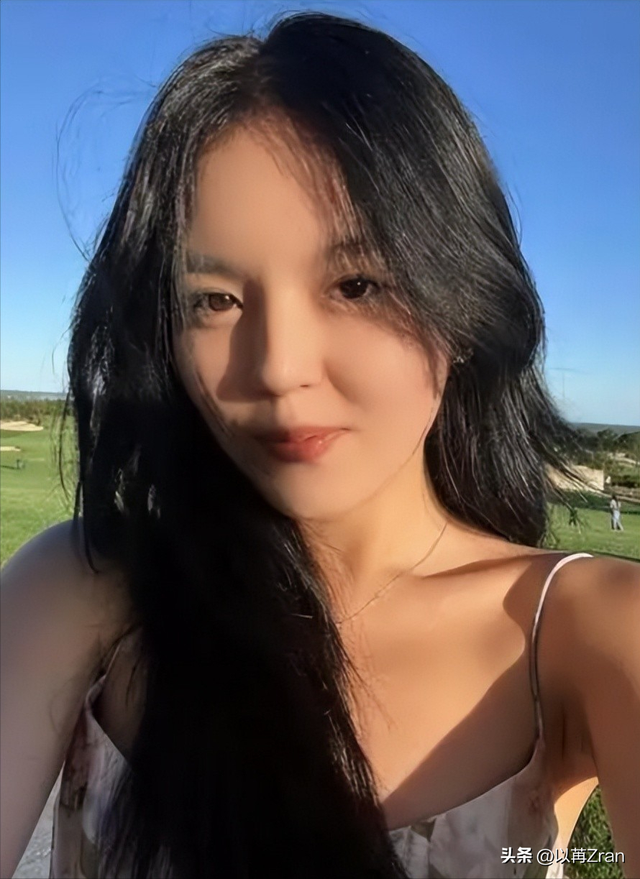 李咏也没想到，自己离世7年后，23岁的女儿就走上一条"不归路"