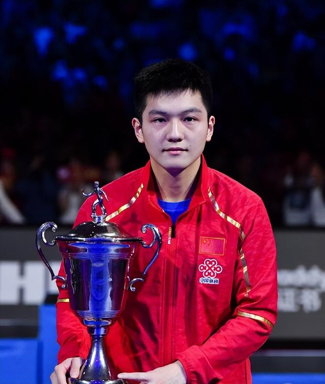 直到王伟莹坦白全红婵退出个人赛原因，才懂樊振东那番话真没说错