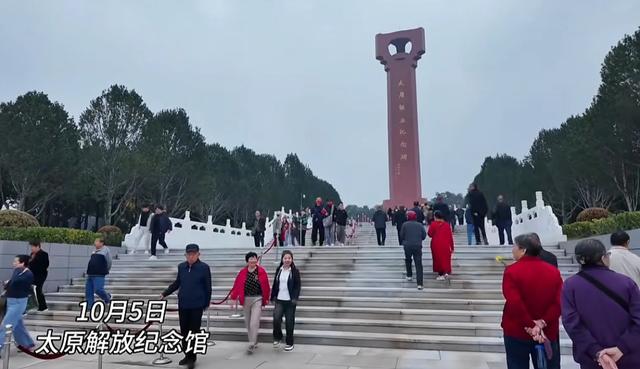 太原胜利街装扮解放碑天桥人气旺，为何火过迎泽大街西段45处游园