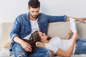 两性之间：女性最喜欢男性的“抚摸”有三个地方，男性要懂得！图片