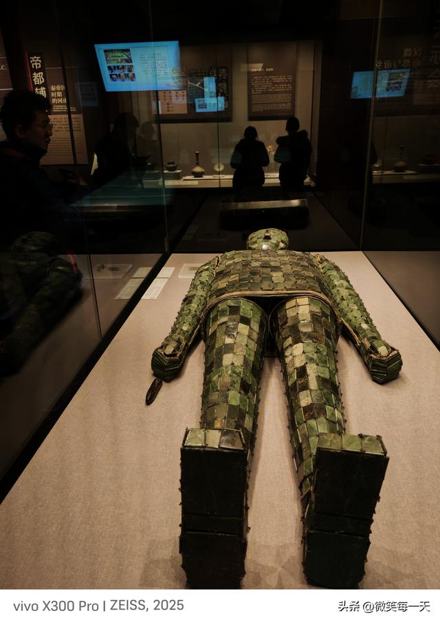 豫博漫行：我在展厅攥住了三千年的温度