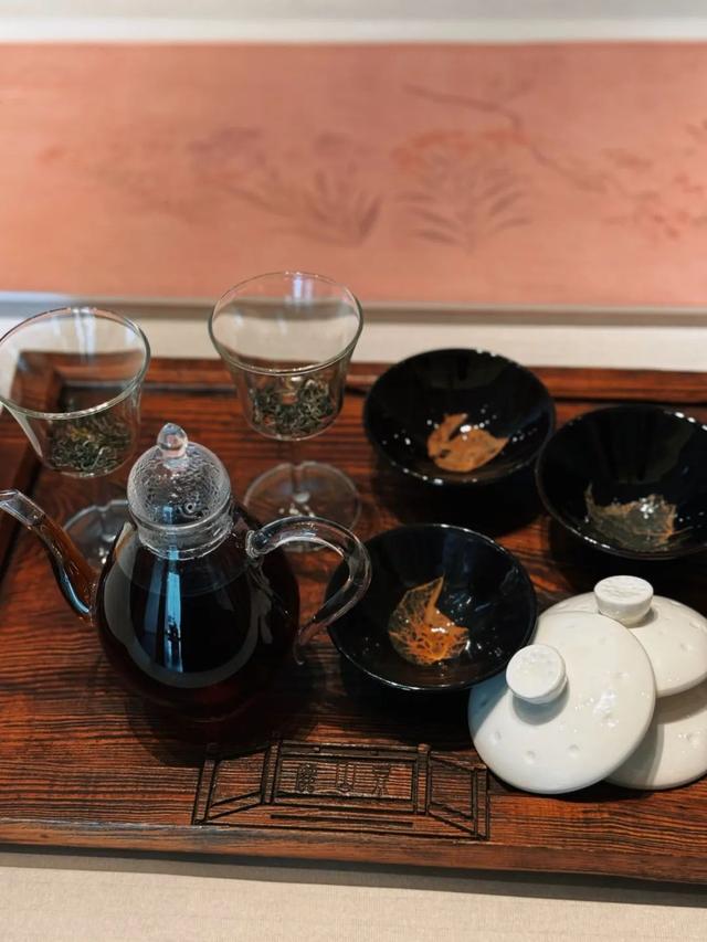 爬岳麓山99%的人都会错过的山巅茶食餐厅！我们找到了！