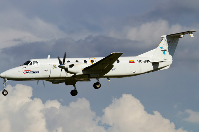 为了给日本撑腰，菲律宾的飞机闯入我国领空，不料掉进了天罗地网