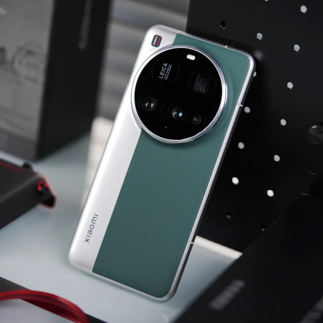 雷军自研突破，小米17 Ultra支持连续光变，华为红枫同款技术