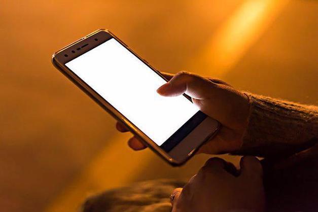 手机APP越用越顺手？AI嵌入日常APP，让你办事省劲，使用更合心意