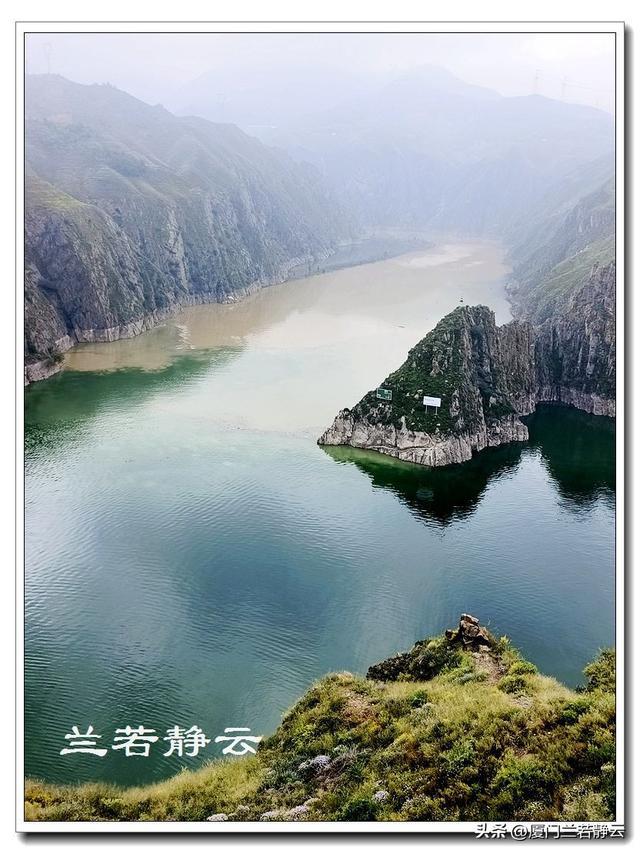 甘肃永靖：天然的“鸳鸯火锅”奇观 - 黄洮交汇处