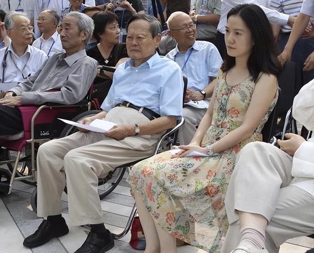 杨振宁的年薪到底有多高？知道真实数据后，你会发现杨老有多伟大