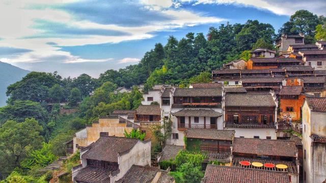 假期旅行的天花板！国内6座被严重低估的宝藏山水小城，风光超绝