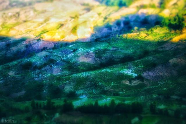 比河口人少！比蒙自好吃！这座冬日 20℃的“云南红河年味第一城”