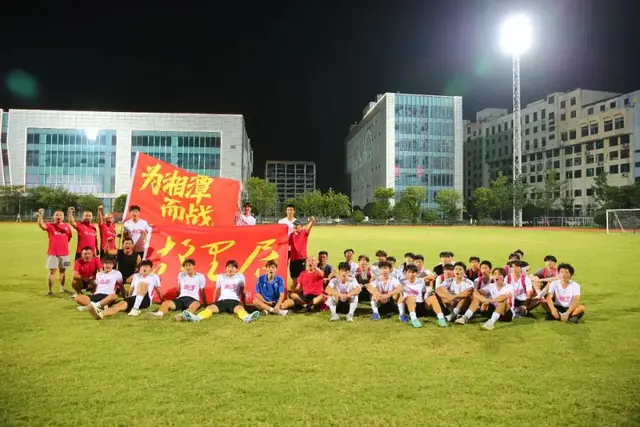 苏超以后的湘超戆超 为何也能风生水起？