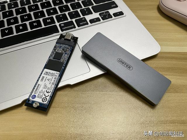 SSD越用越卡？2025实测有效！7大技巧让硬盘速度重回巅峰