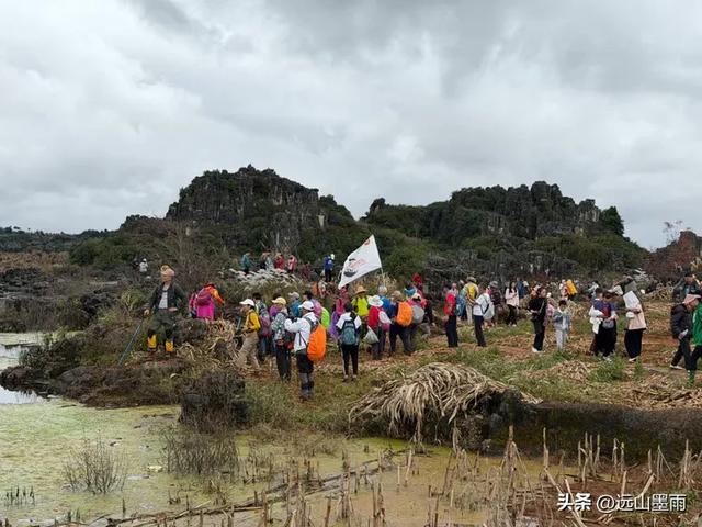 徒步石林蓑衣山、赏水上石林,遇降雨淅淅沥沥,收获特别的体验