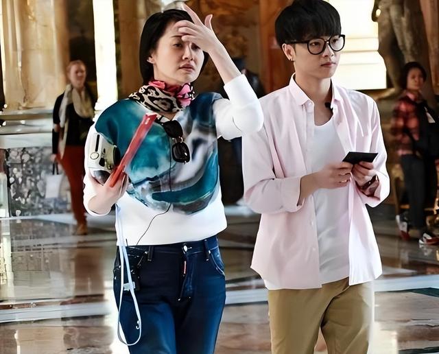 她一生 “风流成性	、老少通吃”，撩汉无数	，现如今56岁却依旧单身