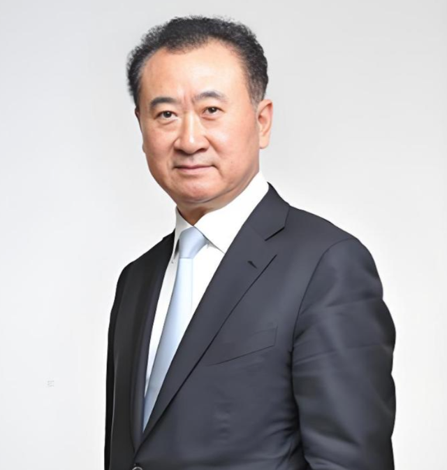 风流成性、挥霍无度，王思聪造的孽，让71岁的王健林付出“代价”