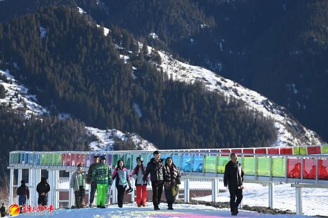 在乌鲁木齐，冬天不是季节，是一种可以触摸的快乐！