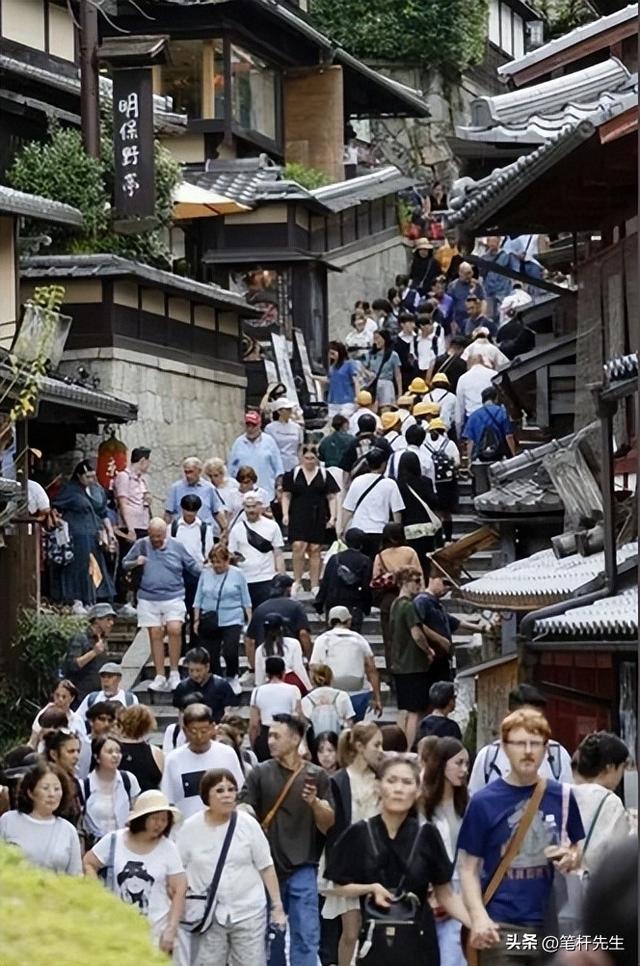 日本旅游遇退单潮！韩国奢享游逆势崛起，中国游客用脚投票
