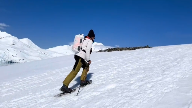 俞敏洪再提董宇辉离职，称对目前结果感到满意，分开共同发展，而不是你死我活；还自嘲成为“道歉哥”