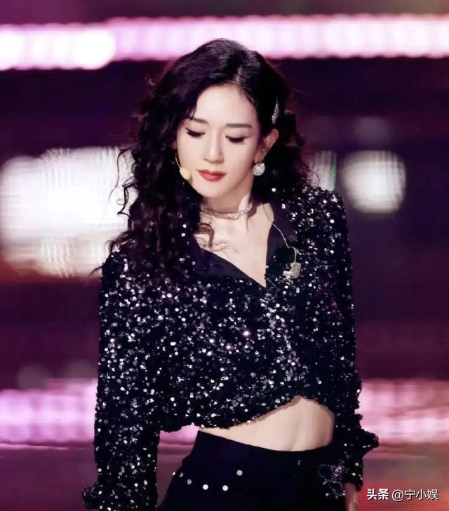 不止翻红！中秋夜央视高调选择谢娜侯佩岑，给娱乐圈好好上了一课
