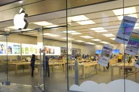 iPhone 16官方罕见降价1600元；辛巴称有大主播卖学习机赚1000元差价……图片