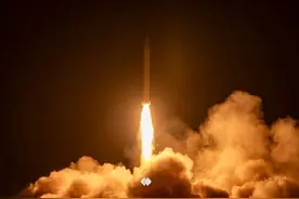 伊朗突发导弹袭击，这次没向美国提前通报时间，四大力量轮番开火图片