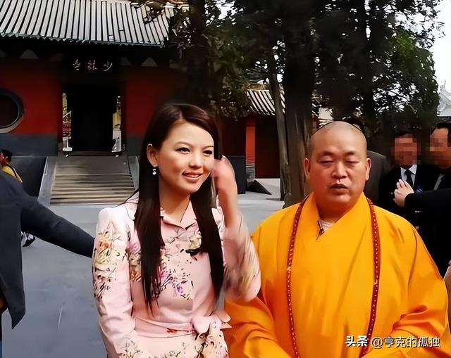 李湘不忍了！公开回应与释永信的真实关系，亲吻照的真相终于大白
