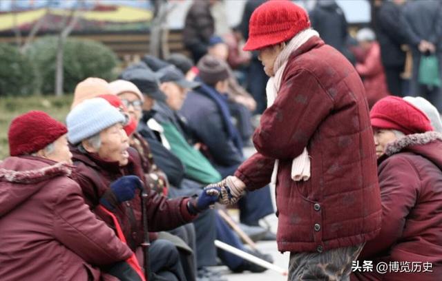 中国将迎来前所未有的死亡高峰，专家得出答案：是这些因素导致的