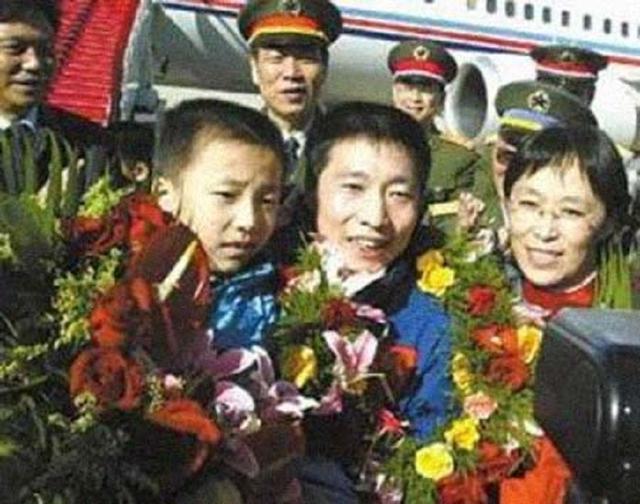 杨利伟夫人温柔美丽，被婆婆一眼看中，为丈夫放弃工作毅然随军！