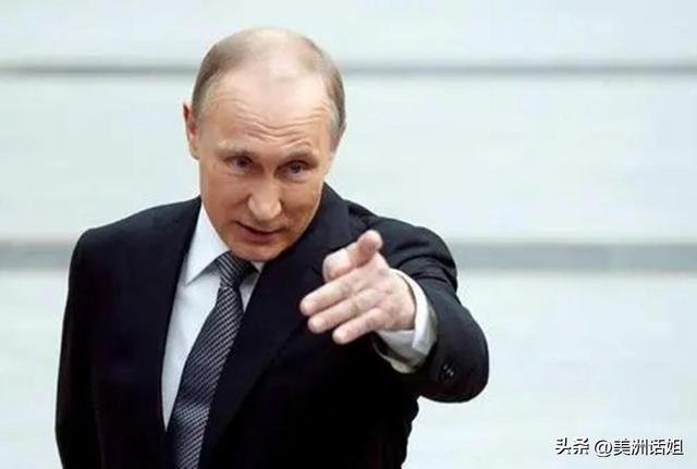 俄军开始反击，导弹从天而降，乌克兰港口被炸，泽连斯基开始急了