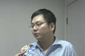 程序员的关键工具碎成一粒粒，当时没想省，现在麻烦了图片