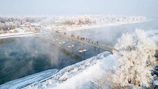 不是日本！不是韩国！这个人少静谧的雾凇仙境，感受一场玉树琼花