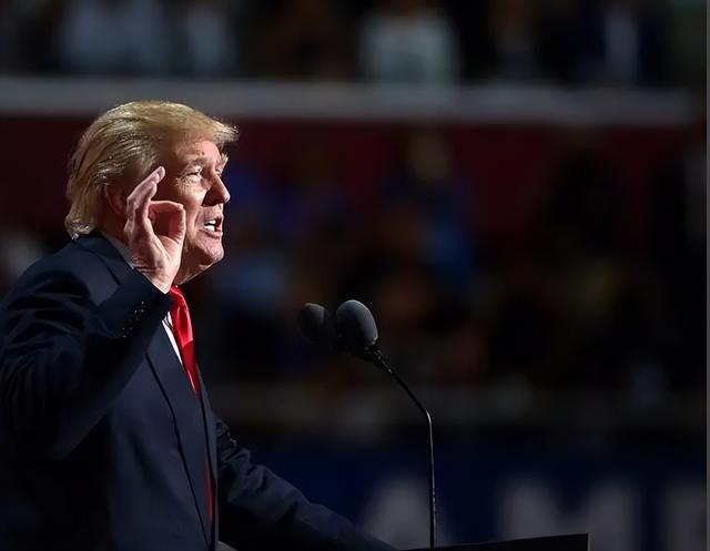 特朗普宣称：扣留的中国油船将由美国 “永久掌控”，船和油全都要