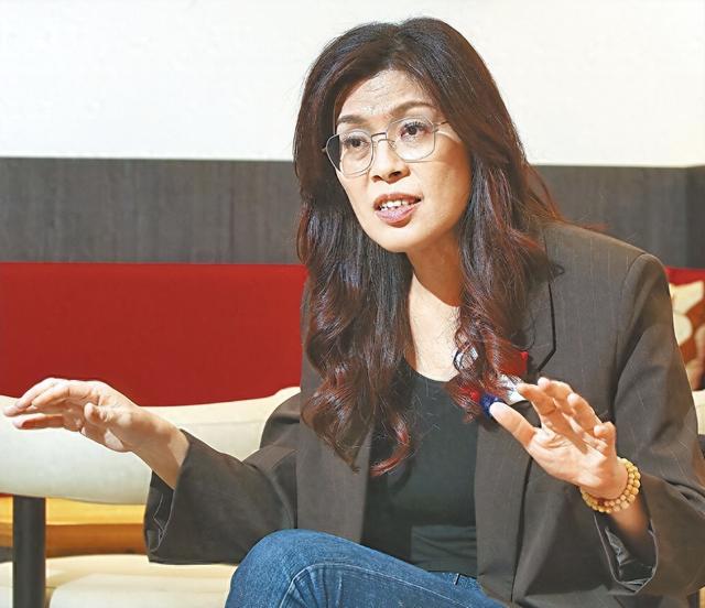 郑丽文呼吁大陆，共同对付民进党，若无大陆相助	，很难下架民进党