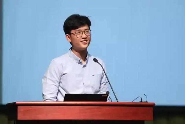 绝不接受反华！清华AI天才愤然离职，抗议将中国列为敌对国家