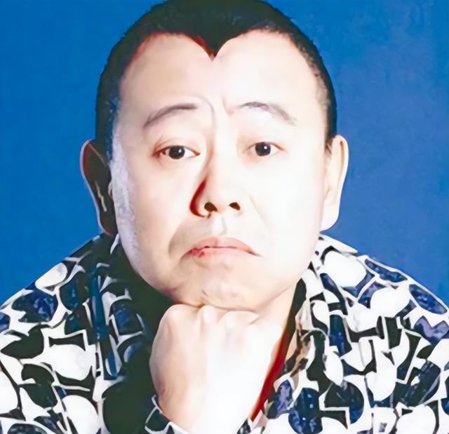 全家移民真相大白2年，享正师级待遇的潘长江，已走上另一条大道