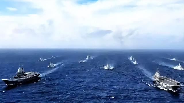 别再看表面了！东北亚反包围成型，美国航母退得比谁都快
