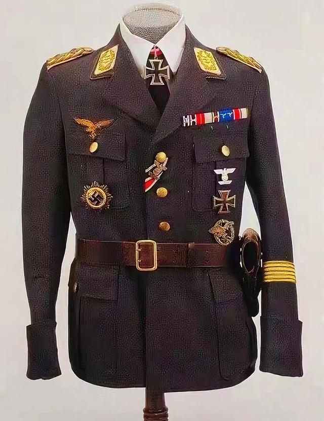 抛开政治，当今世界上最漂亮的军服，威武霸气！