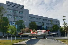 中低分进民航系统，这4所院校就业稳定拿高薪，到底是不是真的？图片