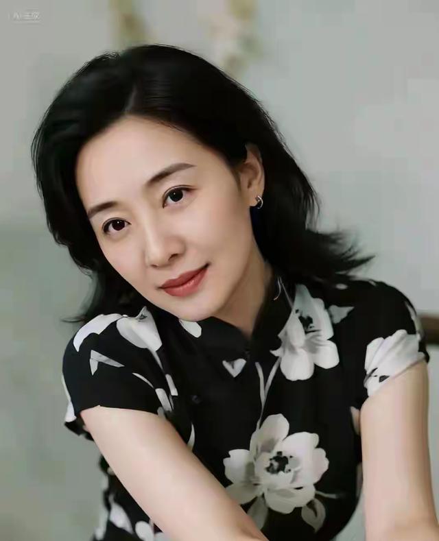 搞定40岁女人的最好方式：喂饱她的两个需求，让她对你死心塌地