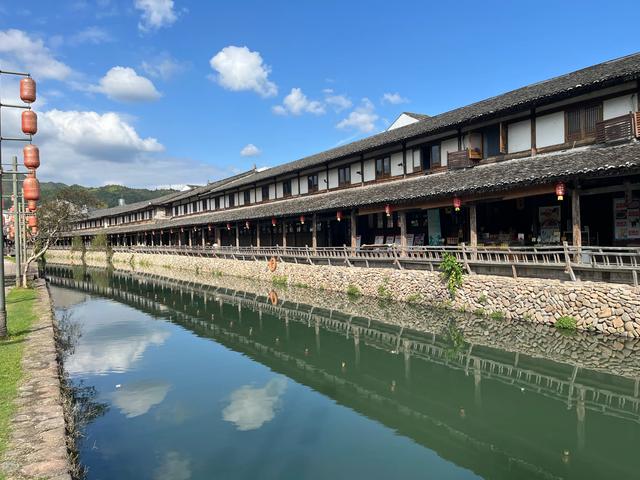 退休夫妻自驾温州永康之苍坡古镇、石桅岩、芙蓉古镇、丽水街