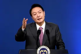 尹锡悦或面临死刑，反复提及2字，亲华派民调领先，韩政坛将洗牌图片