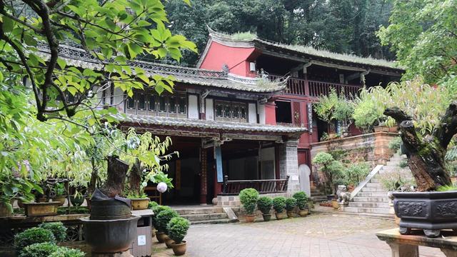 昆明动车直达，云南宋代古寺，隐于山林，精美石雕，独一无二