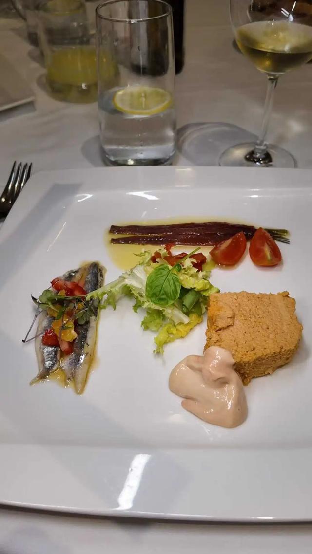 欧洲精英的西班牙浪人计划：圣地亚哥之路