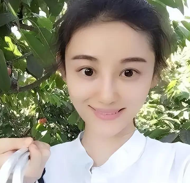 原来她早已去世！26岁全身溃烂不治而亡，被全家8口“吸血”多年