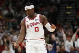 2年1000万！火箭签三分39%神射，申京格林危险了，斯通真要梭哈图片