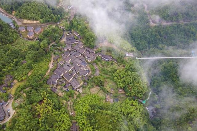 浙江这座千年古村该火了，云烟缭绕宛如仙境，却少有人知